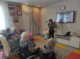 Путешествие в историю: интеллектуальная викторина в отделении милосердия