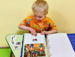 Умные помощники:  карточки PECS