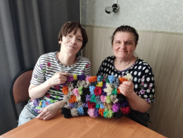 Арт-терапия «Полезные помпоны»