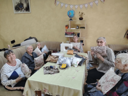 Швейные работы в мастерской Суздальского дома-интернаата