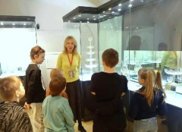 В храме хрусталя