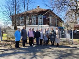Участники клуба общения "Ягодка" посетили усадьбу В.А.Солоухина