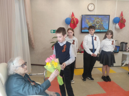 Поздравили труженицу тыла
