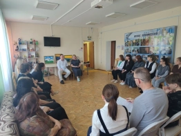 «От боли к искусству и к себе настоящему»: как в Александрове прошла встреча, которую никто не забудет!