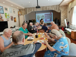 «Бумажная кукла в костюмах народов России»
