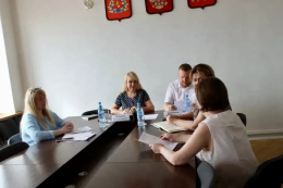 В Кольчугинском муниципальном округе прошла встреча министра социальной защиты населения Владимирской области Е. Г. Беряцкене с местными жителями.