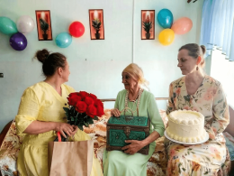 90 лет — целая эпоха доброты и мудрости