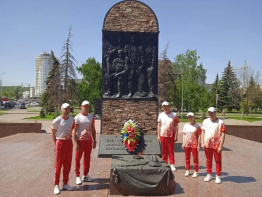 Мы память бережно храним 