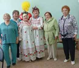 В Доме культуры деревни Пекша состоялось мероприятие, приуроченное к Международному дню чая и Году Народного единства, подготовленное сотрудниками Пекшинского дома культуры и специалистом Петушинского комплексного центра.