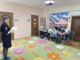 БЕЗОПАСНОСТЬ НА ДОРОГАХ – ОТВЕТСТВЕННОСТЬ И ВОДИТЕЛЯ, И ПЕШЕХОДА!