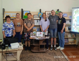 В День скорби и памяти, 22 июня, молодые люди из Учебной квартиры знакомились с памятниками, установленные на территории нашей страны и за рубежом в честь героев Великой отечественной войны 1941 - 1945 годов.