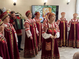 Тепло сердец в День семьи, любви и верности!