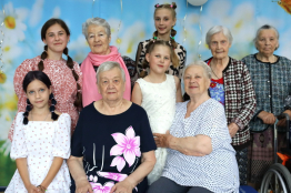 Музыкально-поэтический подарок ко Дню семьи, любви и верности