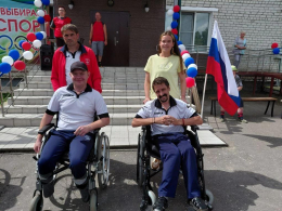Соревнования среди инвалидов-колясочников