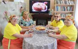 Сегодня в центре внимания — Шарлотка!