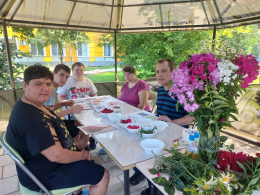 Рисунки, ожившие в лепестках