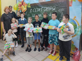 ПОМОГИ СОБРАТЬСЯ В ШКОЛУ