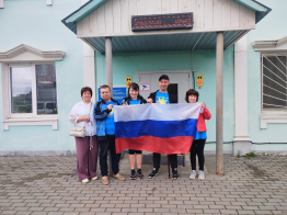 Ребята из ГКП "Движение вверх" - активные участники Всероссийской акции "Цвета Родины"