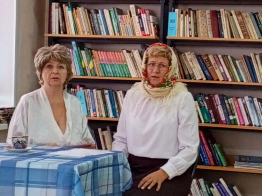Когда смех — это забота: посиделки в клубе «Зелёная лампа»