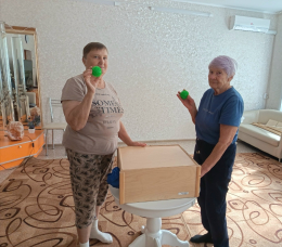 Занятие  по развитию тактильного восприятия у получателей социальных услуг.