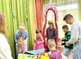 Праздник радости и красок