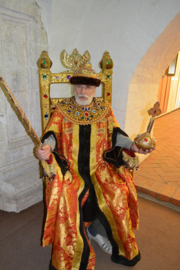 Весь мир на ладони