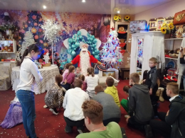 "Скоро, скоро Новый год"