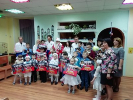 Футболисты национальной сборной поздравили детей  с наступающим Новым Годом