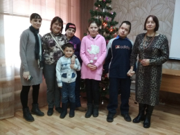 Выставка новогодней игрушки в Центре дополнительного образования