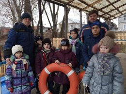 Профилактическая  экскурсия  на спасательную станцию "Осторожно, тонкий лед"