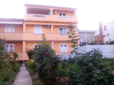 Apartments Luka