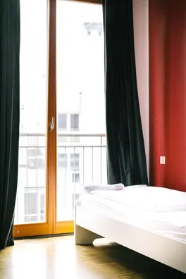 Baxpax Downtown Hostel/Hotel