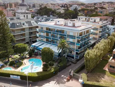 Garden Lido