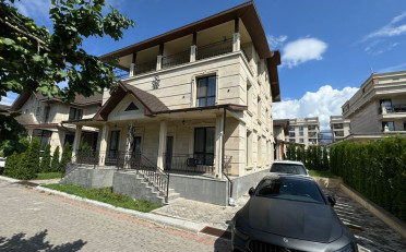  Агентство недвижимости