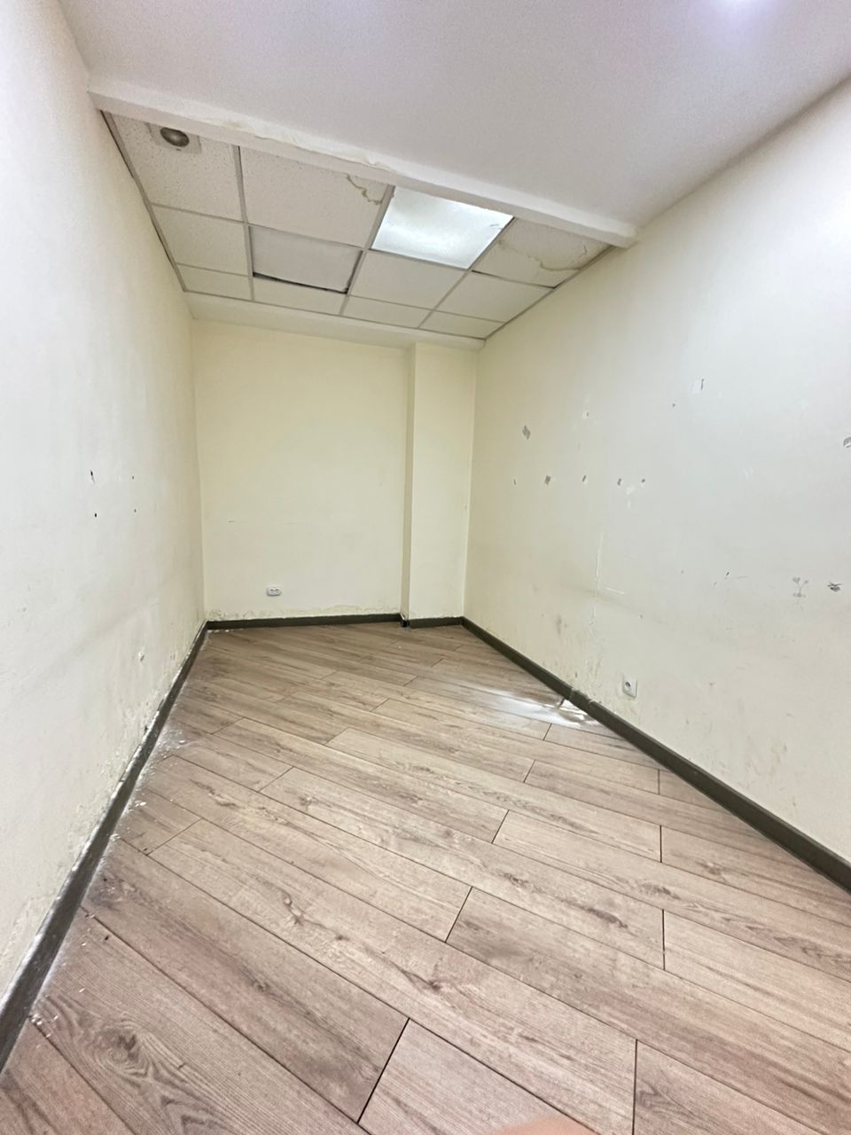 Офис, Коммерческая, 380 м2, этаж 1/2, Сост: Среднее - фото 27