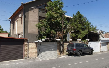  Агентство недвижимости