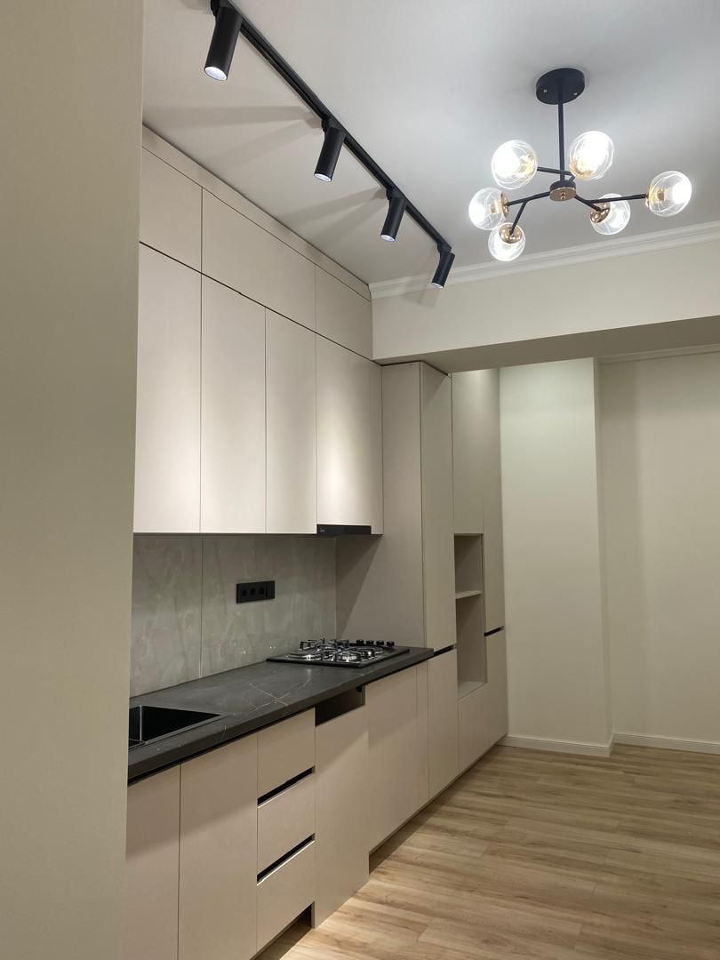 Элитка, 2 ком, 72.4 м2, этаж 9/13, ж/к ЖК Эмель, Сост: Евроремонт - фото 8