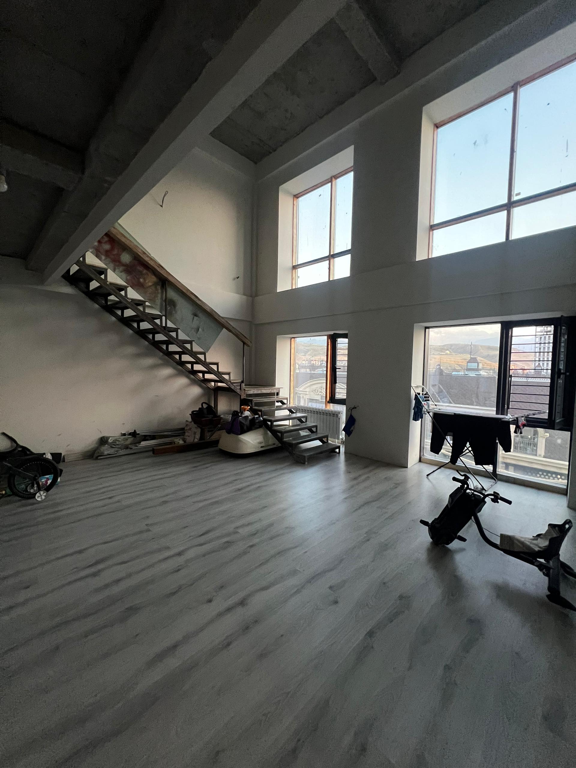 Элитка, 4 ком, 137 м2, этаж 10/10, ж/к Нью-Йорк сити (New York city), Сост: Без ремонта - фото 2