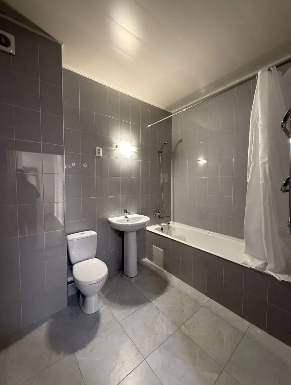Элитка, 3 ком, 127 м2, этаж 7/10, ж/к ОргТехСтрой (Orgtexstroy), Сост: Евроремонт - фото 5
