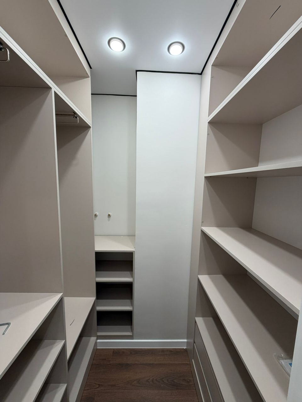 Продажа, Элитка, 3 ком, 67 м2, этаж 11/14, ж/к Ала-Тоо (Ala-Too), Сост: Евроремонт - фото 2