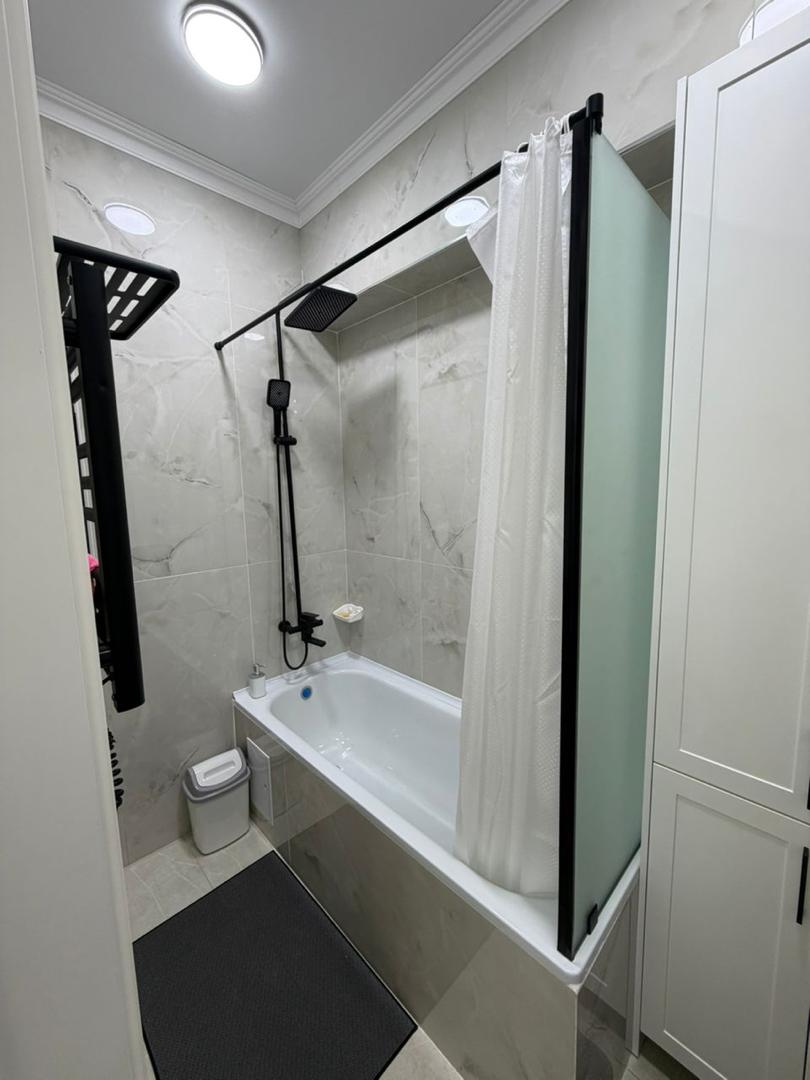 Элитка, 2 ком, 80 м2, этаж 6/14, ж/к Bright Town, Сост: Евроремонт - фото 15