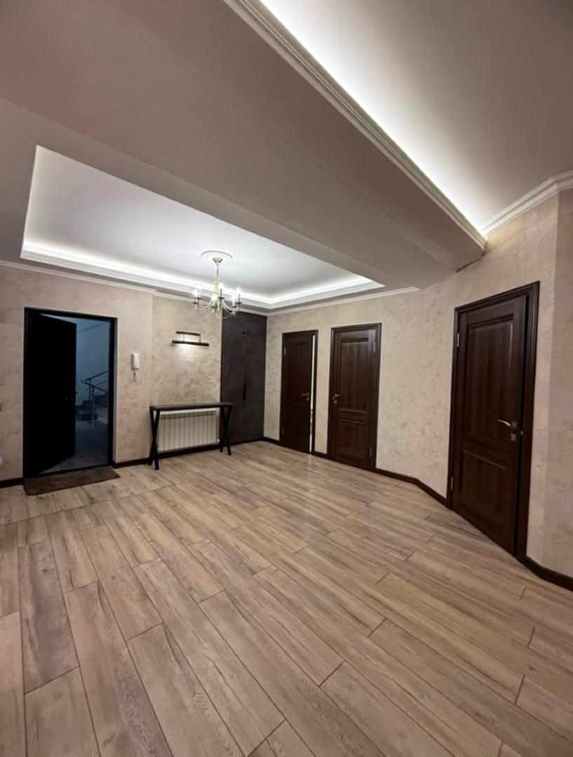 Продажа, Элитка, 3 ком, 140 м2, этаж 7/10, Сост: Евроремонт - фото 8