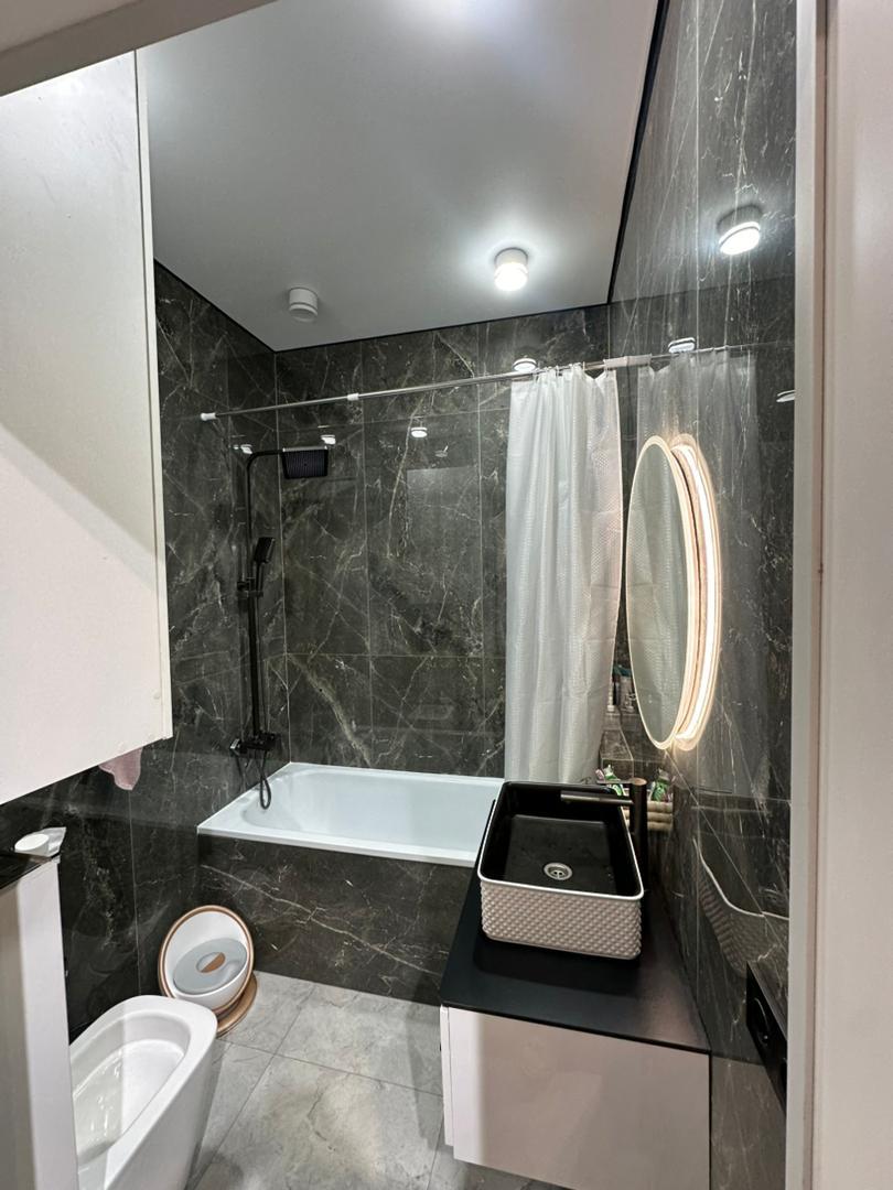 Элитка, 2 ком, 70 м2, этаж 9/16, ж/к Venezian, Сост: Евроремонт - фото 8