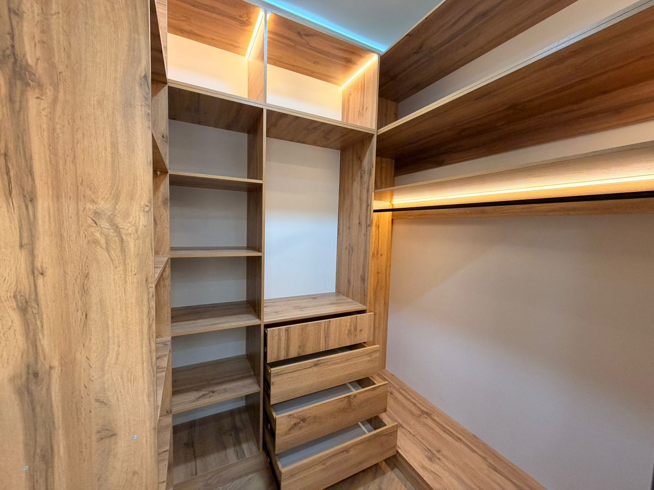Продажа, Элитка, 3 ком, 116 м2, этаж 11/16, ж/к Venezian, Сост: Евроремонт - фото 15