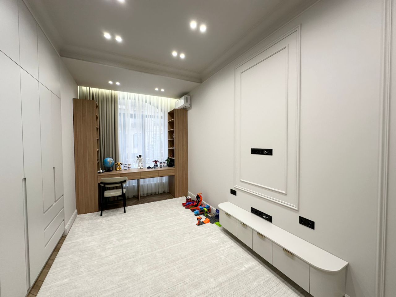 Продажа, Элитка, 4 ком, 137 м2, этаж 1/4, ж/к Ницца Резиденс (Nitca Residence), Сост: Евроремонт - фото 4