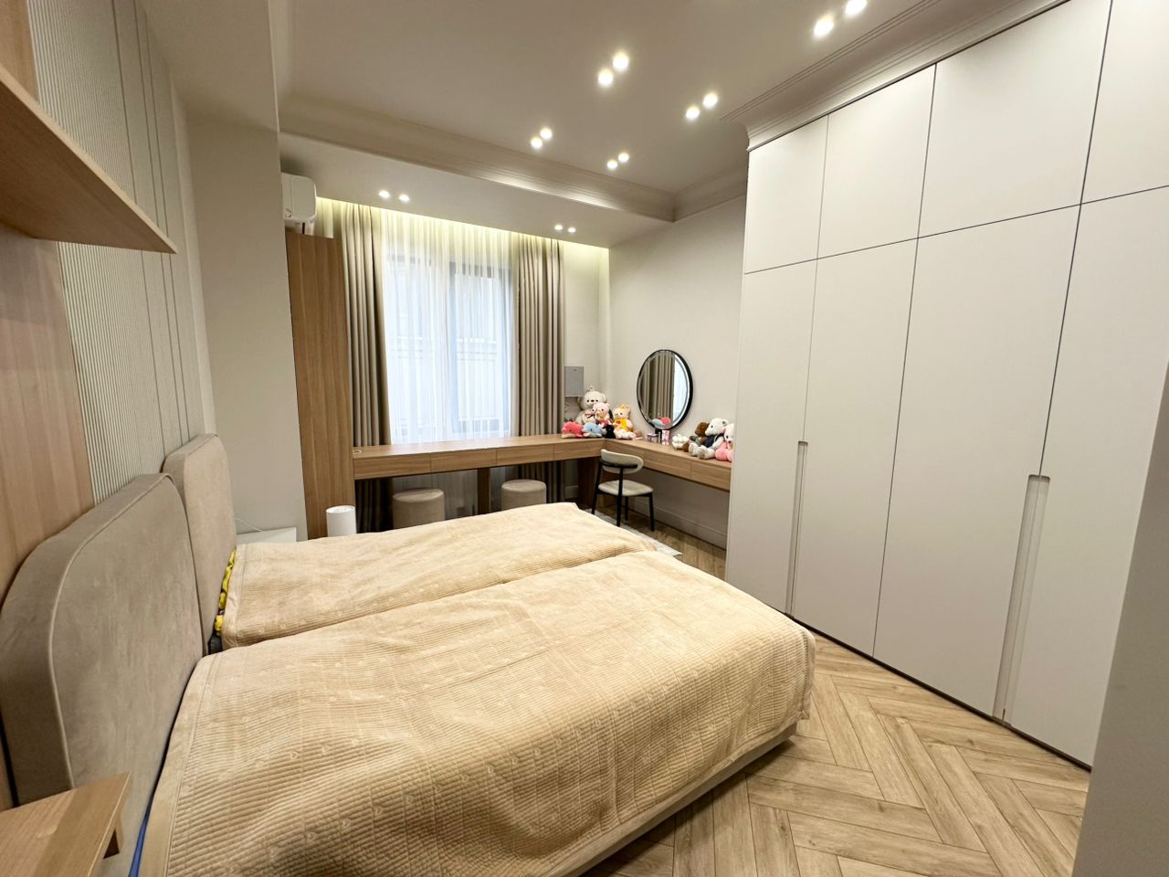 Продажа, Элитка, 4 ком, 137 м2, этаж 1/4, ж/к Ницца Резиденс (Nitca Residence), Сост: Евроремонт - фото 9