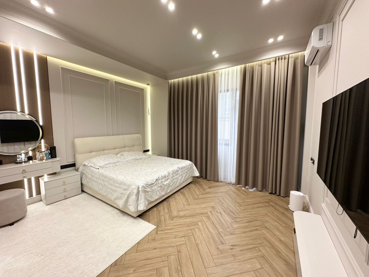 Продажа, Элитка, 4 ком, 137 м2, этаж 1/4, ж/к Ницца Резиденс (Nitca Residence), Сост: Евроремонт - фото 10