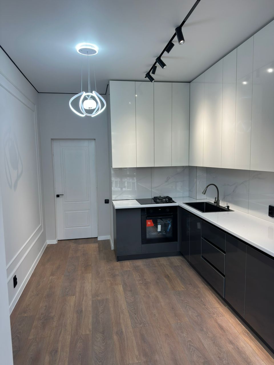 Аренда, Элитка, 2 ком, 70 м2, этаж 8/14, ж/к Venezian, Сост: Евроремонт - фото 9
