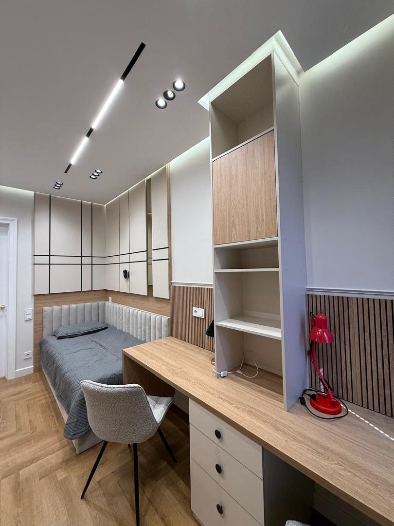 Элитка, 3 ком, 80 м2, этаж 8/14, ж/к Нью-Йорк сити (New York city), Сост: Евроремонт - фото 7