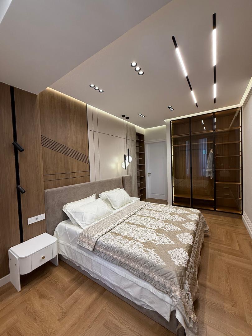 Элитка, 3 ком, 80 м2, этаж 8/14, ж/к Нью-Йорк сити (New York city), Сост: Евроремонт - фото 15